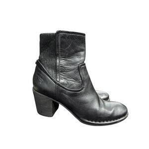 Frye Lucinda Scrunch Boot Black Leather Women size 8.5